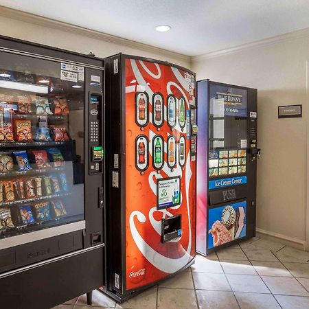 Extended Stay America Suites - Norwalk - Stamford Экстерьер фото
