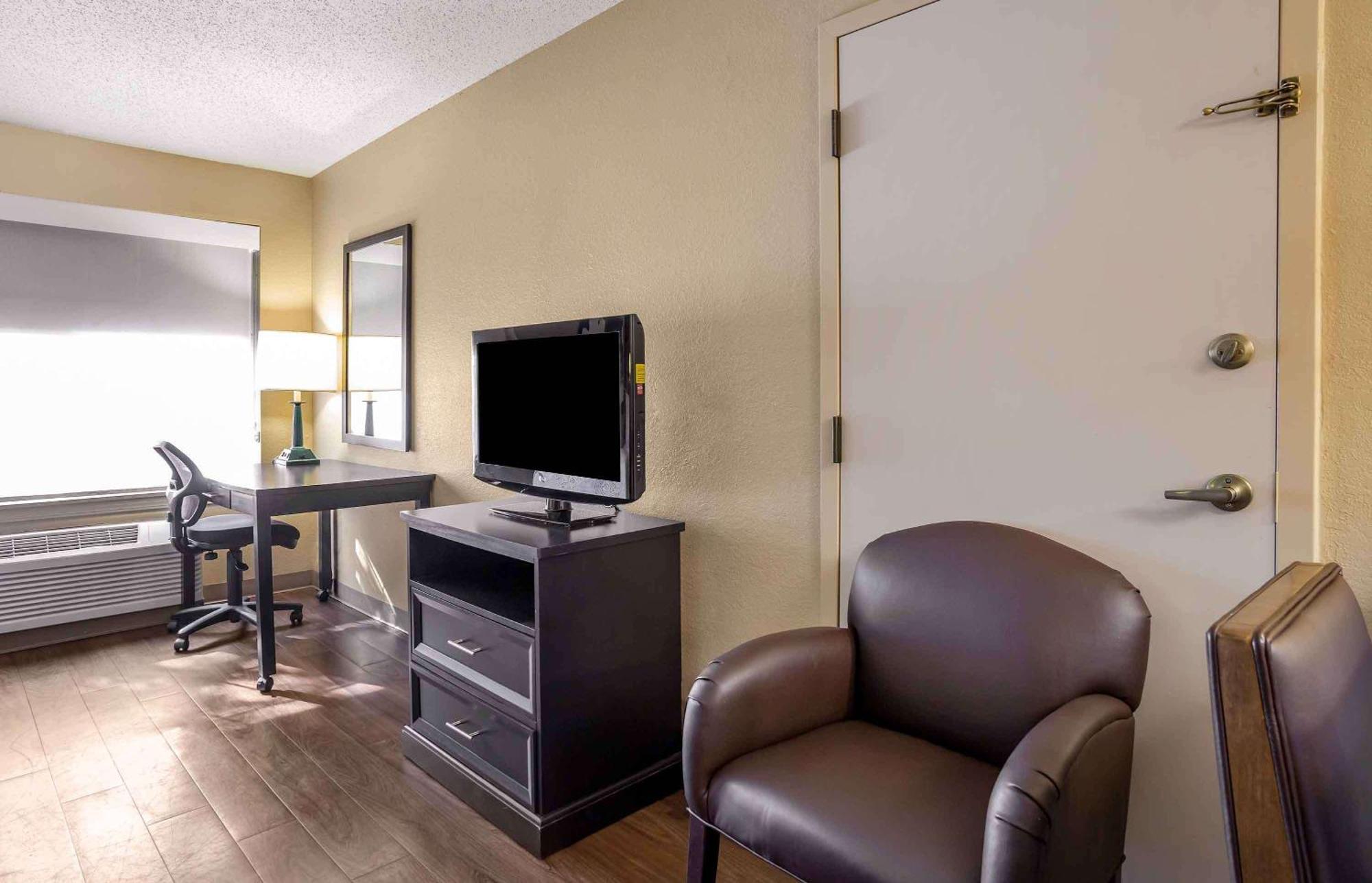 Extended Stay America Suites - Norwalk - Stamford Экстерьер фото