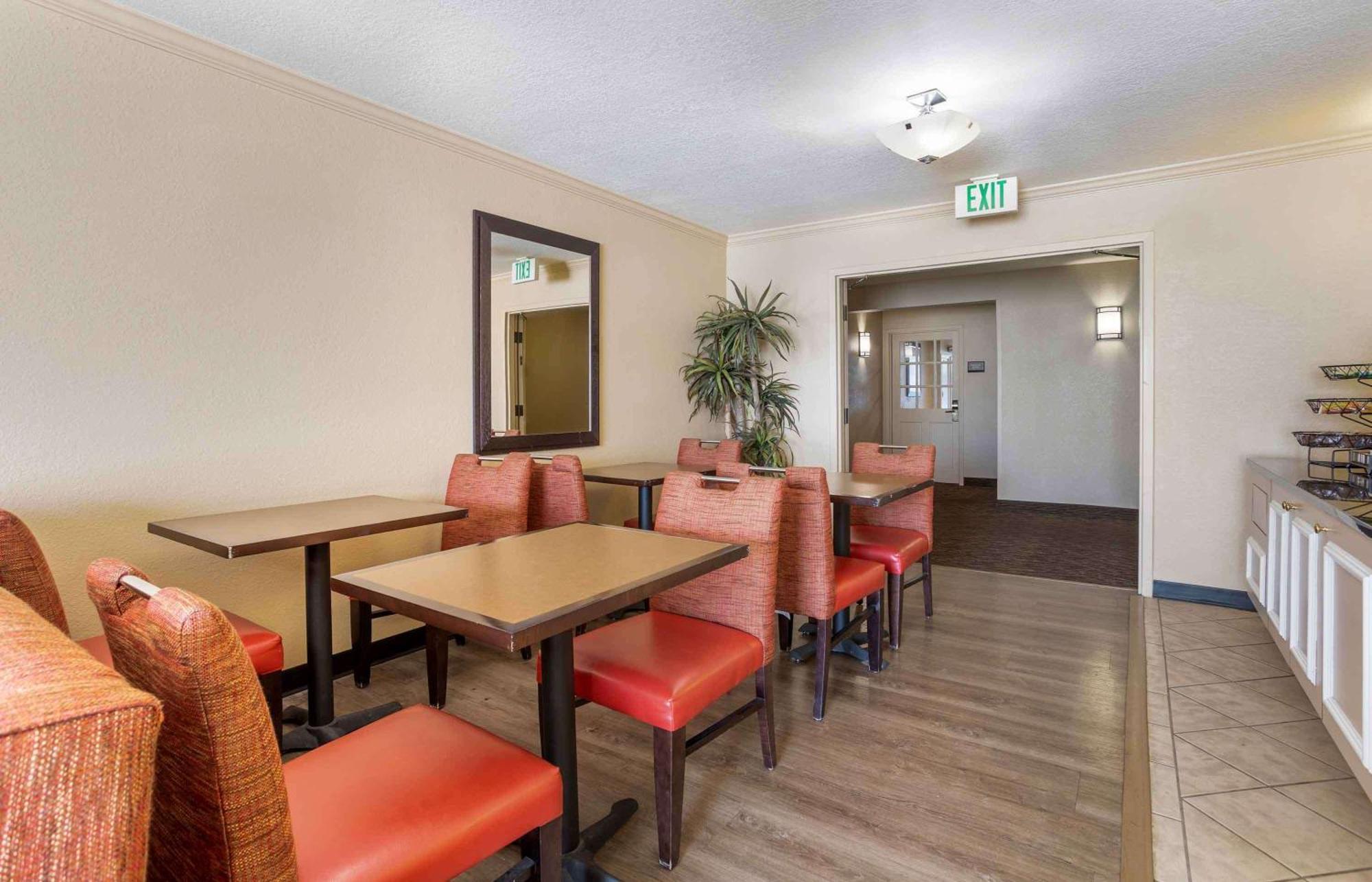 Extended Stay America Suites - Norwalk - Stamford Экстерьер фото