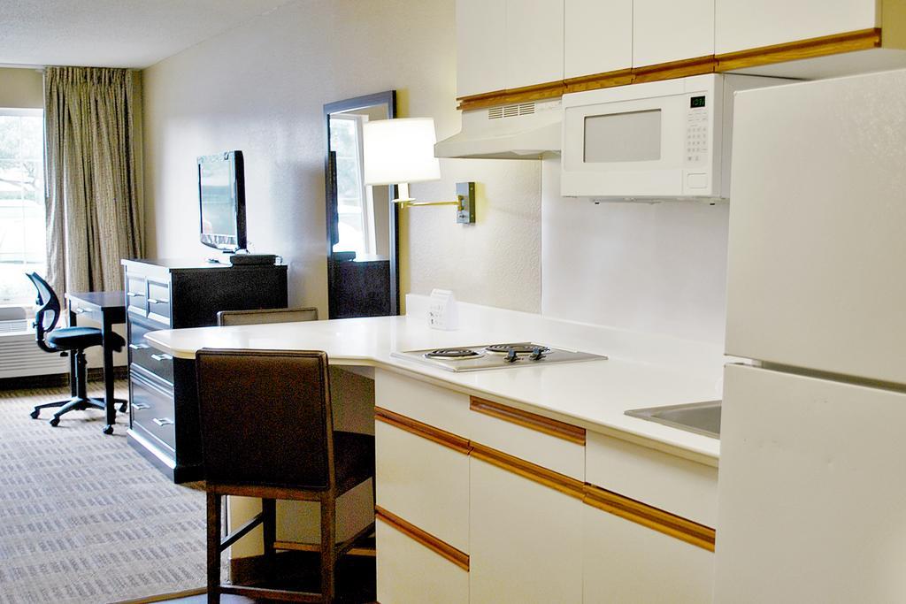 Extended Stay America Suites - Norwalk - Stamford Экстерьер фото